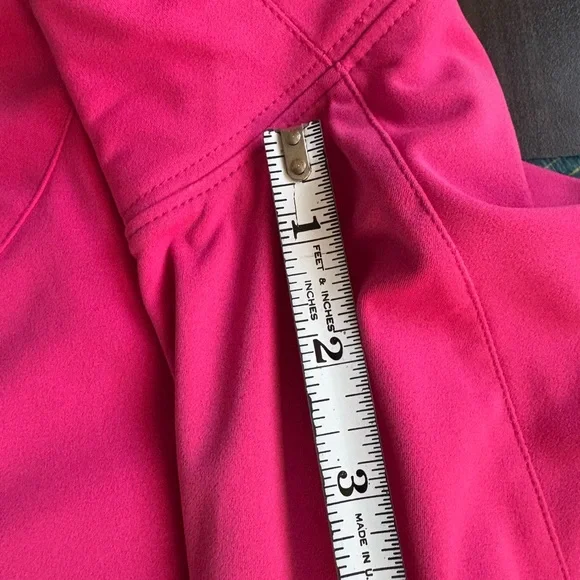 UNDER armour polyester drawstring light pull over - Picture 12 of 13